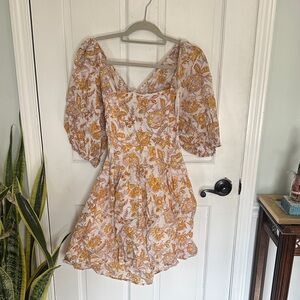 Chic Floral Mini Dress with Puff Sleeves